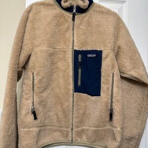Patagonia Tan Fleece Jacket with Navy Pocket